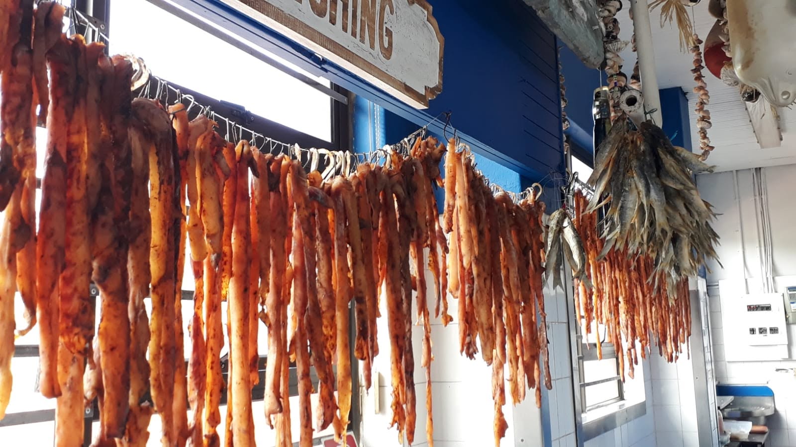 Fish market display
